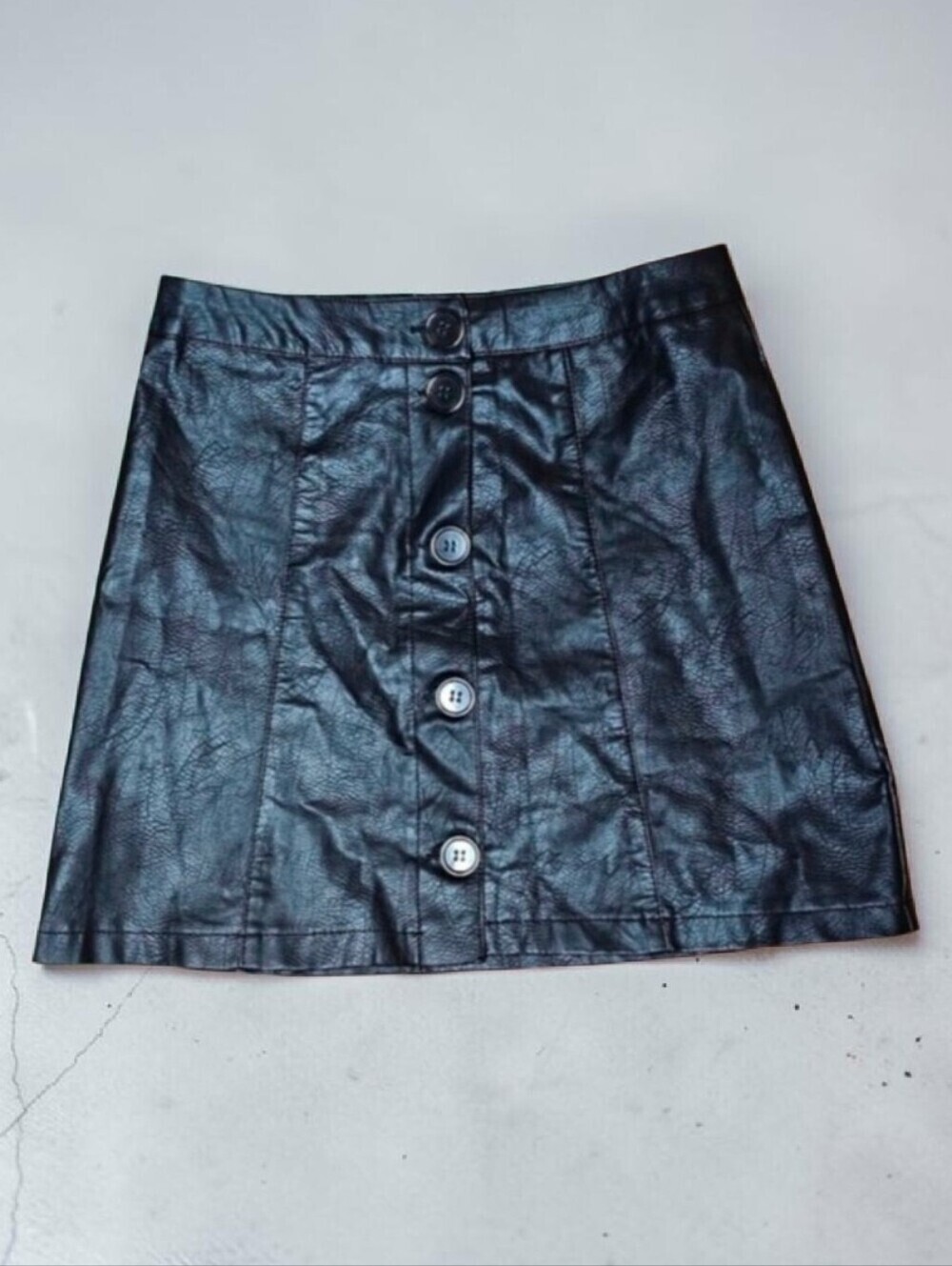 NEW LOOK | FAUX LEATHER FRONT BUTTON UP SKIRT - NWOT!